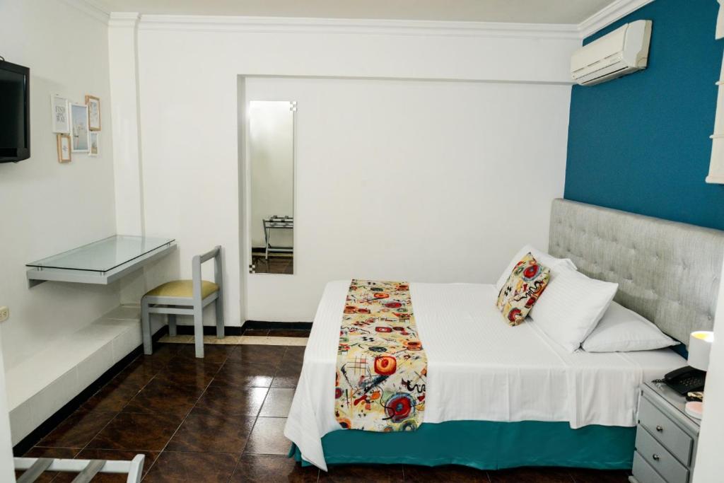 HABITACIÓN 105